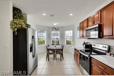 927 SE 5th Ct, Cape Coral, FL 33990 - Photo 14