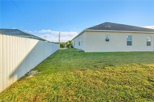 513 NW 3rd Ln, Cape Coral, FL 33993 - Photo 34