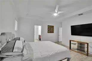 513 NW 3rd Ln, Cape Coral, FL 33993 - Photo 14