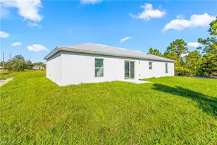 945 Memphis Ave S, Lehigh Acres, FL 33974 - Photo 46