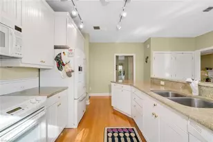 1172 Kittiwake Cir, Sanibel, FL 33957 - Photo 24