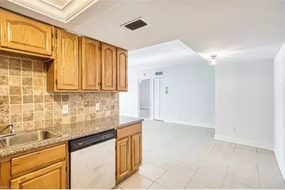 12471 McGregor Blvd #12, Fort Myers, FL 33919 - Photo 10