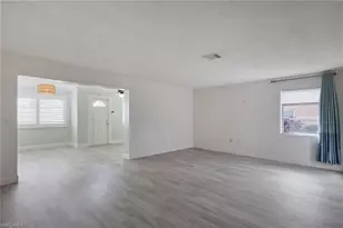 5573 Trellis Ln, Fort Myers, FL 33919 - Photo 6