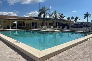 11011 Sunglow Ln, Fort Myers, FL 33908 - Photo 2