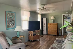 11011 Sunglow Ln, Fort Myers, FL 33908 - Photo 6