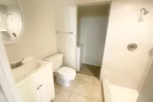 1520 Park Meadows Dr, Fort Myers, FL 33907 - Photo 8