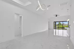 238 Narcissus Ave S, Lehigh Acres, FL 33974 - Photo 4