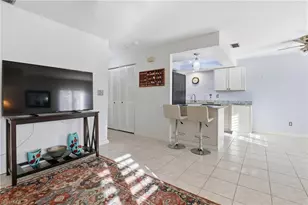 1113 Cape Coral Pkwy W, Cape Coral, FL 33914 - Photo 14