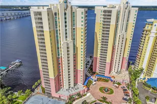 2743 First St, Fort Myers, FL 33916 - Photo 2