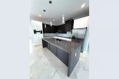 329 NE 6th St, Cape Coral, FL 33909 - Photo 10