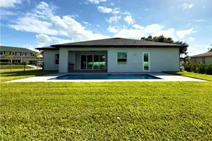 329 NE 6th St, Cape Coral, FL 33909 - Photo 32