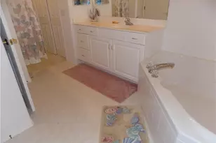 20021 Sanibel View Cir, Fort Myers, FL 33908 - Photo 14