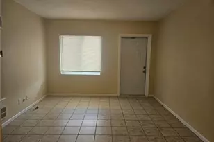 2590 First St, Fort Myers, FL 33901 - Photo 4