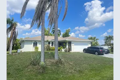 801 SW 10th Pl, Cape Coral, FL 33991 - Photo 2