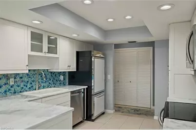 673 E Rocks Dr, Sanibel, FL 33957 - Photo 16