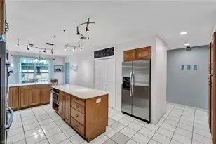 6910 Circle Dr, Fort Myers, FL 33905 - Photo 12