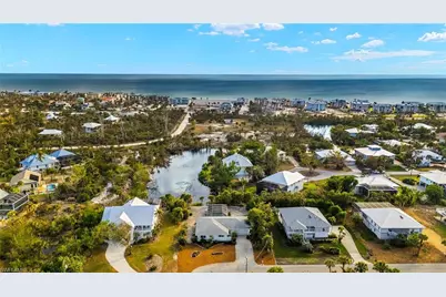 486 Lake Murex Cir, Sanibel, FL 33957 - Photo 2