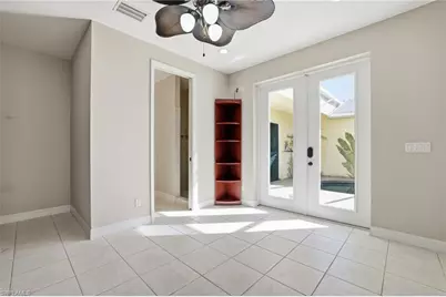 1012 SE 5th Ter, Cape Coral, FL 33990 - Photo 4