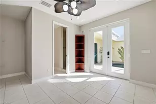 1012 SE 5th Terrace, Cape Coral, FL 33990 - Photo 4