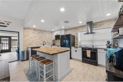 9802 Wildginger Dr, Fort Myers, FL 33919 - Photo 12