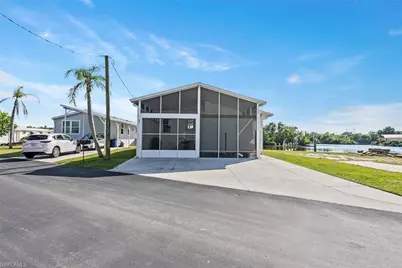 39 Channel Ln, Fort Myers, FL 33905 - Photo 8