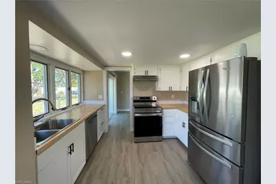 253 SE 46th Ter, Cape Coral, FL 33904 - Photo 4