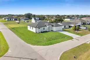 2601 44th St SW, Lehigh Acres, FL 33976 - Photo 38