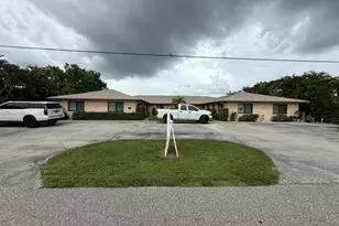 3913 SE 11th Pl, Cape Coral, FL 33904 - Photo 14