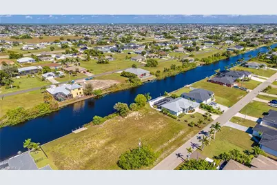 2901 SW 2nd Ter, Cape Coral, FL 33991 - Photo 8