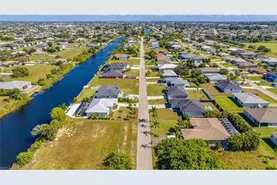 2901 SW 2nd Ter, Cape Coral, FL 33991 - Photo 10