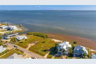 3429 1st Ave, Saint James City, FL 33956 - Photo 6