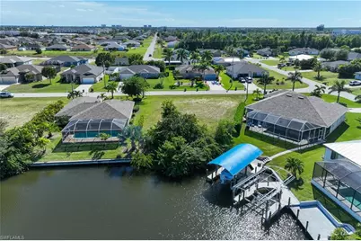 1727 SW 31st Ln, Cape Coral, FL 33914 - Photo 10