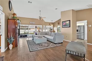 412 SE 13th Ave, Cape Coral, FL 33990 - Photo 4