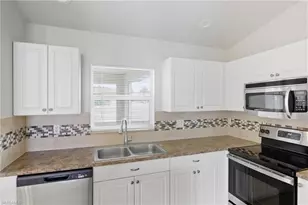 1252 NE 41st St, Cape Coral, FL 33909 - Photo 8