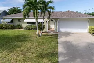 3908 SE 16th Pl, Cape Coral, FL 33904 - Photo 2