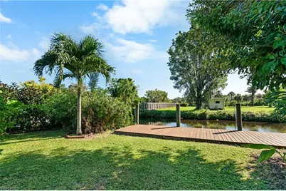 2256 Marina Park Dr, Fort Myers, FL 33905 - Photo 6
