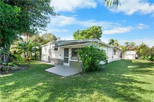 2256 Marina Park Dr, Fort Myers, FL 33905 - Photo 12