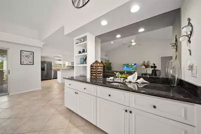 1426 Sand Castle Rd, Sanibel, FL 33957 - Photo 4