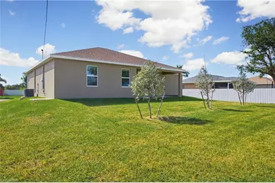 915 NE 19th St, Cape Coral, FL 33909 - Photo 24