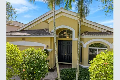 3569 Malagrotta Cir, Cape Coral, FL 33909 - Photo 4