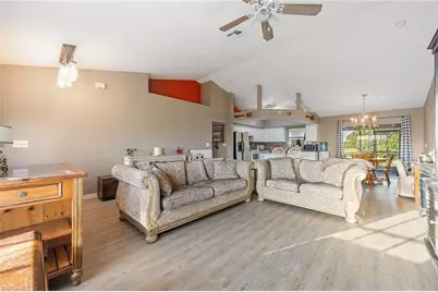 1226 NE 9th Ave, Cape Coral, FL 33909 - Photo 4