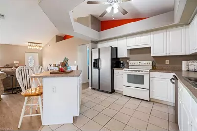 1226 NE 9th Ave, Cape Coral, FL 33909 - Photo 10