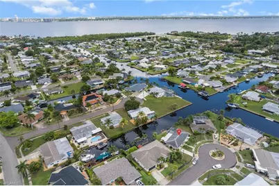 4424 N Bay Cir, North Fort Myers, FL 33903 - Photo 1