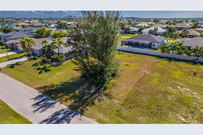 3806 SW 3rd St, Cape Coral, FL 33991 - Photo 10
