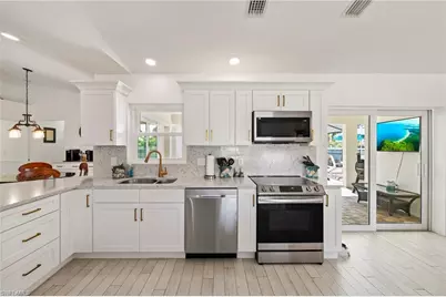 3504 SW 6th St, Cape Coral, FL 33991 - Photo 10