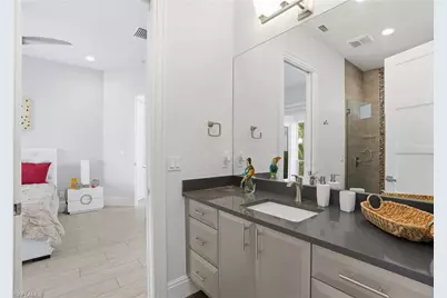 2826 SW 44th Ter, Cape Coral, FL 33914 - Photo 26