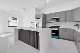 760 Fullerton Ave S, Lehigh Acres, FL 33974 - Photo 10