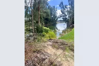 3543 NE 21st Ave, Cape Coral, FL 33909 - Photo 4