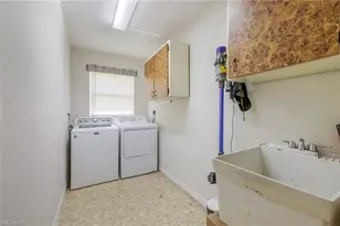 1518 SE 10th Pl, Cape Coral, FL 33990 - Photo 30