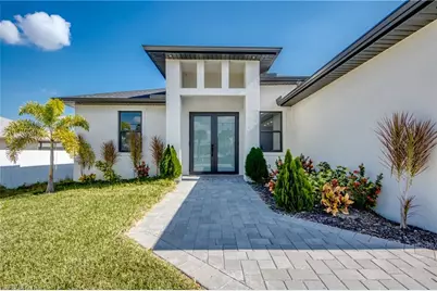 4025 SW 2nd Ct, Cape Coral, FL 33914 - Photo 2